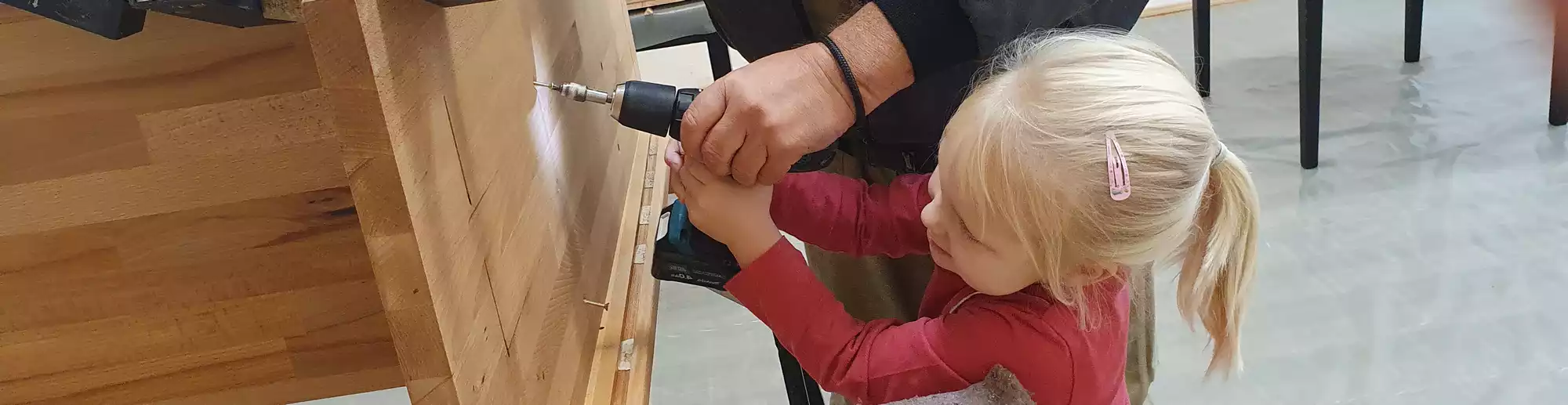 Kinder bauen eine Kinderwerkstatt - Projekte aus dem Förderfonds Handwerk