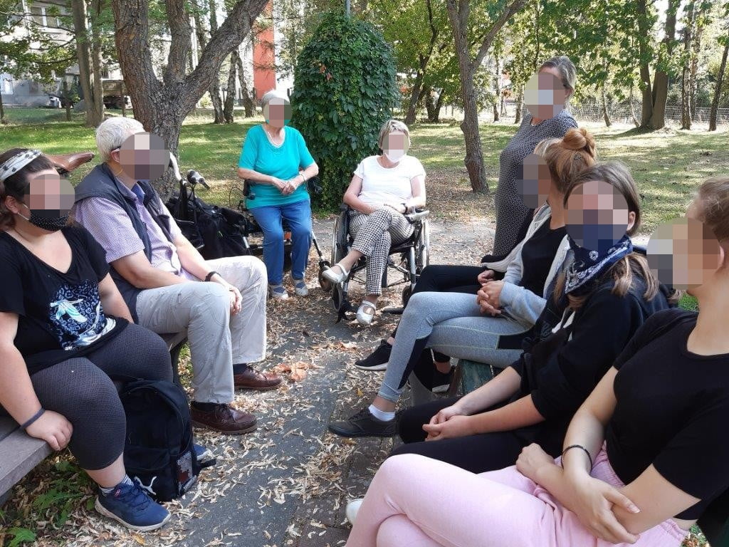 Foto: Carola Busch, [EXIN und Senior*innen aus dem Pflegeheim]