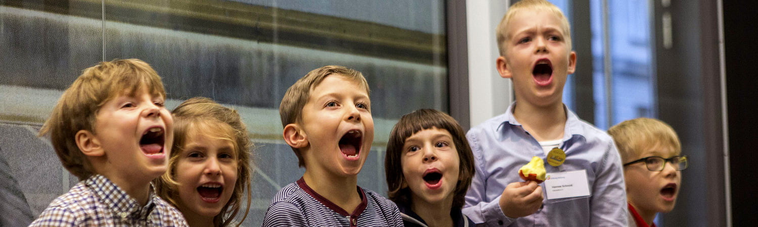 Kinder lachen - Förderpreis 2018 - Slide