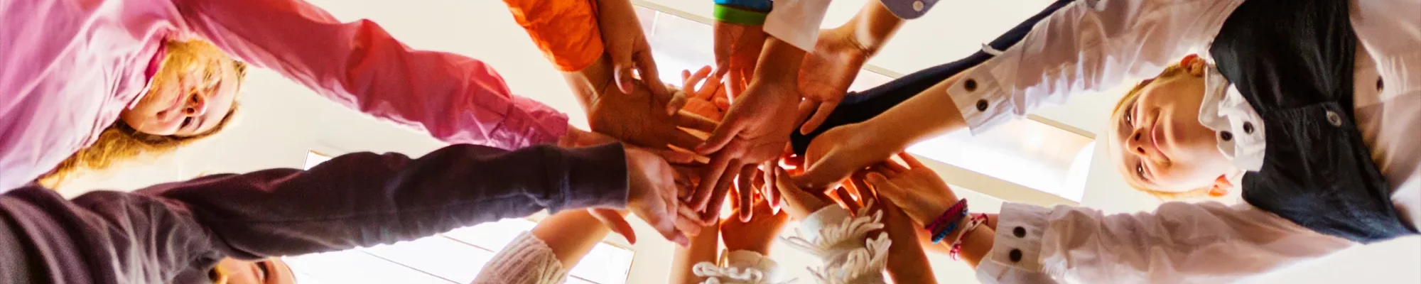 Projekt "Community Buddies (ComBuds)" - Nominiert für den Förderpreis 2024 - Slide