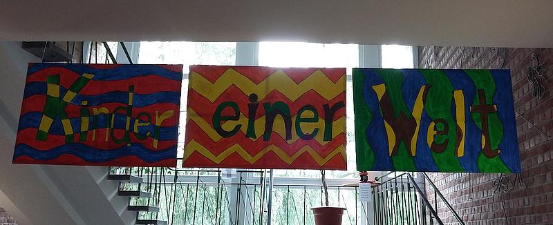 Plakat "Kinder einer Welt" - Evaluationsbericht zum Patenschaftsprogramm