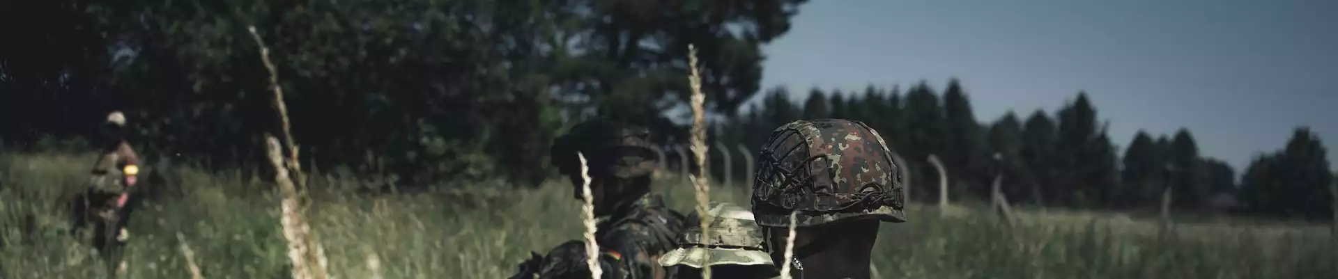 Bundeswehr im Feld - Pflichtdienst - Ja oder nein?
